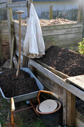 Godt en kubikmeter kompost klar til brug